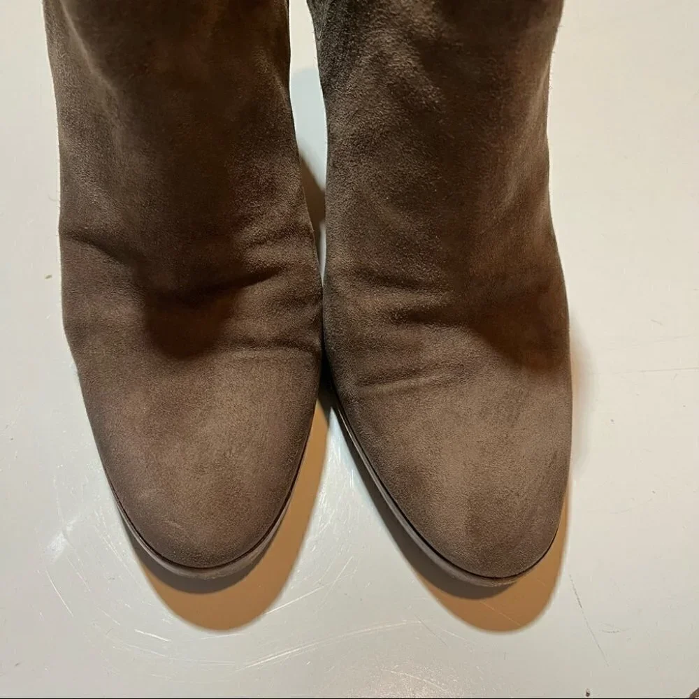 Loro Piana Gray Suede Ankle Booties Pull On Style Size 35.5/ 5.5B